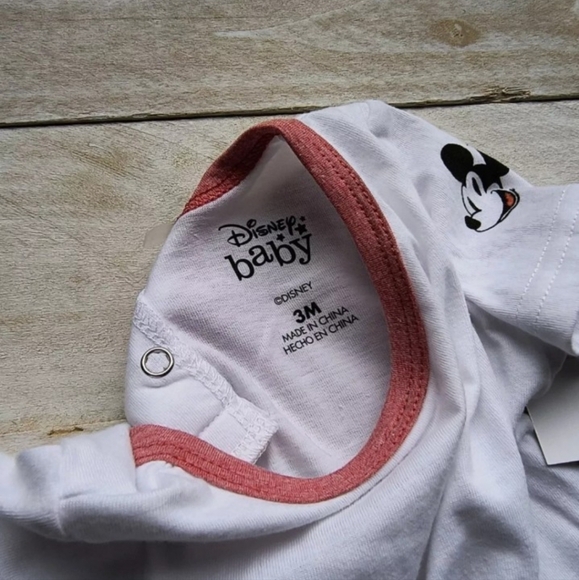 NWT Disney Baby Mickey Mouse Overalls Shorts And SS Shirt 2pc Set Size 3 Months - Picture 5 of 5
